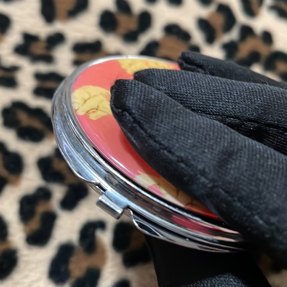FOREVER 21 Compact Pocket Mirror Persian Cat Pink Makeup F21 Beauty Travel Work - Picture 14 of 16